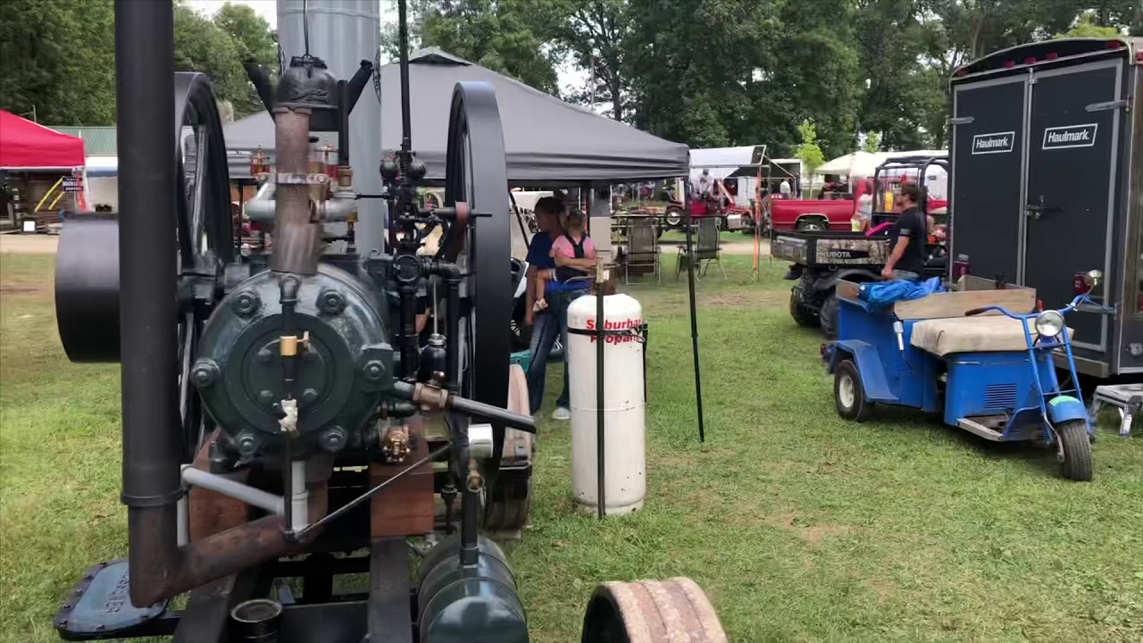 Gravely Mow In 2019 Portland Indiana Tri State Gas and Engine Show Part 1