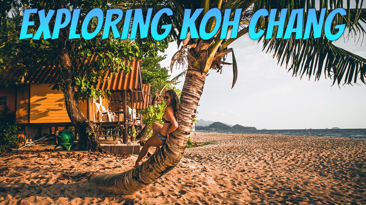 Bungalows & Fruit Shakes (Part 1) | Koh Chang, Thailand 🇹🇭