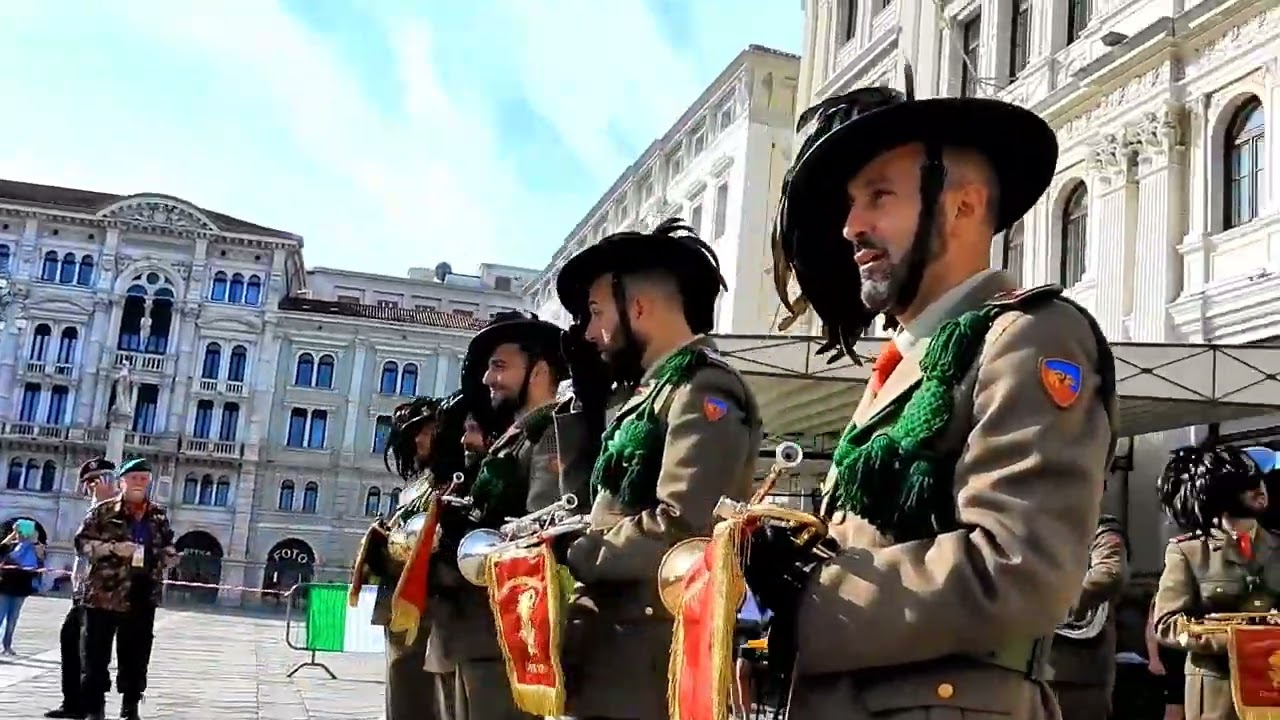 Trieste alzabandiera.