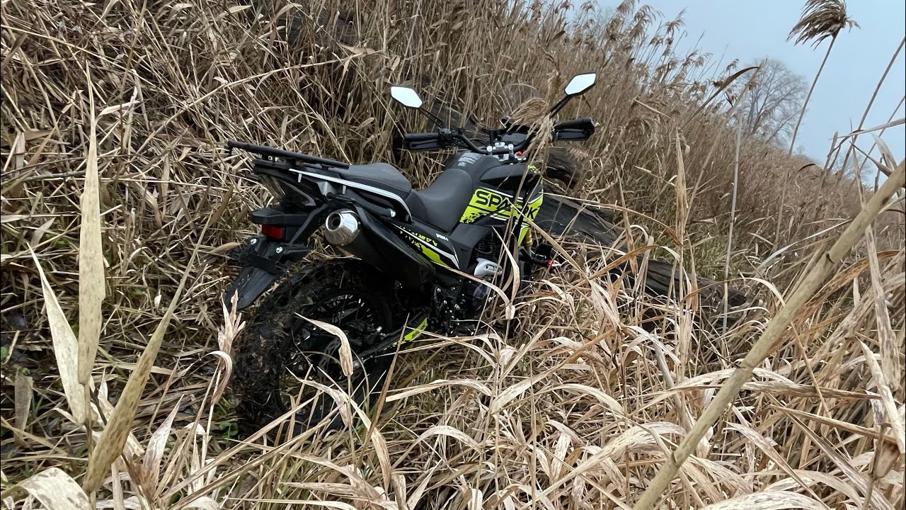 ЯК❓❓❌НЕ ВСТИГ ОБКАТАТЬ❌ А ВЖЕ В БОЛОТО ❗️ЗИМОВИЙ РОЗІГРАШ 👍МОТОЦИКЛ SPARK SP300 T6