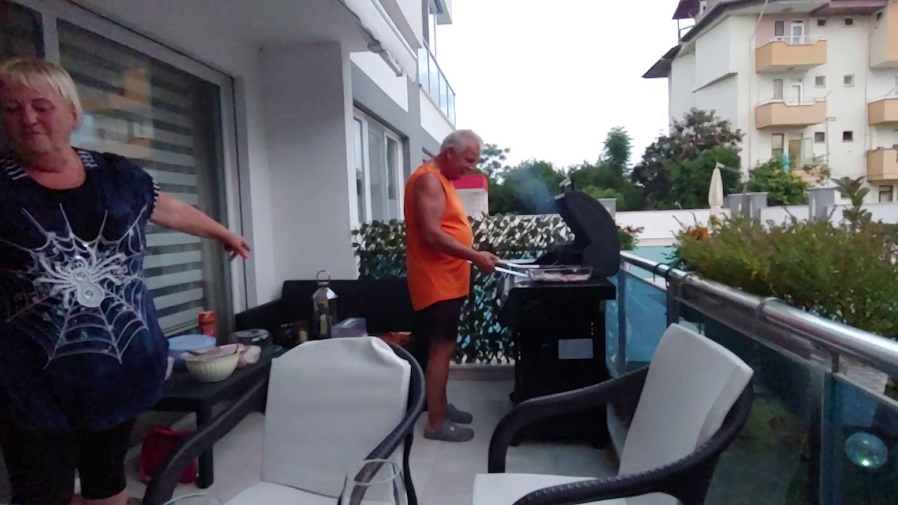 Alanya - Essen mit Freunden Grilli Grilli