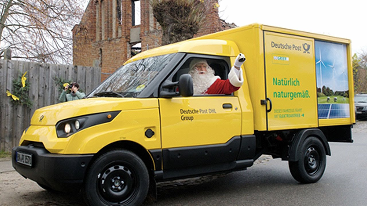 Weihnachtsmann bezieht Weihnachtspostfiliale in Himmelpfort mit umweltfreundlichem 