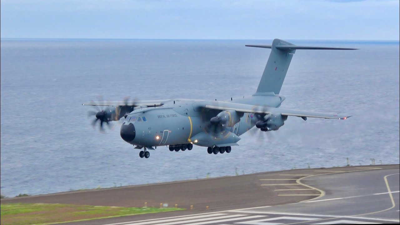 Beautifull Airbus A400M Royal Air Force Landing at Madeira Airport