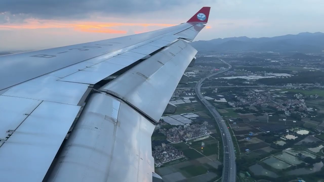 Blue Hour！Sichuan Airlines A330-343 3U8739 Landing at Guangzhou Airport 19R Runway