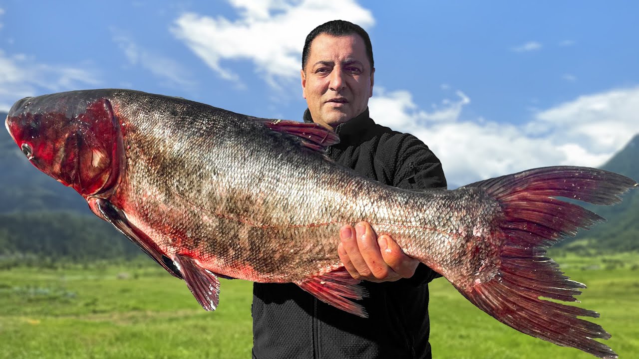 Cocina en la Nieve: 5 KG de Pescado al Caldero en Azerbaiy&aacute;n 🐟🔥