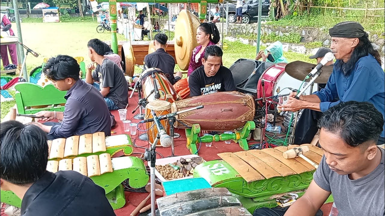Gendingan Janturan Kembang ebeg Sekar  Jagad satria live: lapangan tridaya, purwokerto selatan