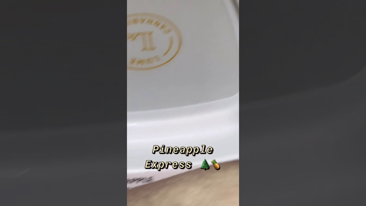 Pineapple Express dispensary Marijuana Strain ( LIKE AND SUBSCRIBE)