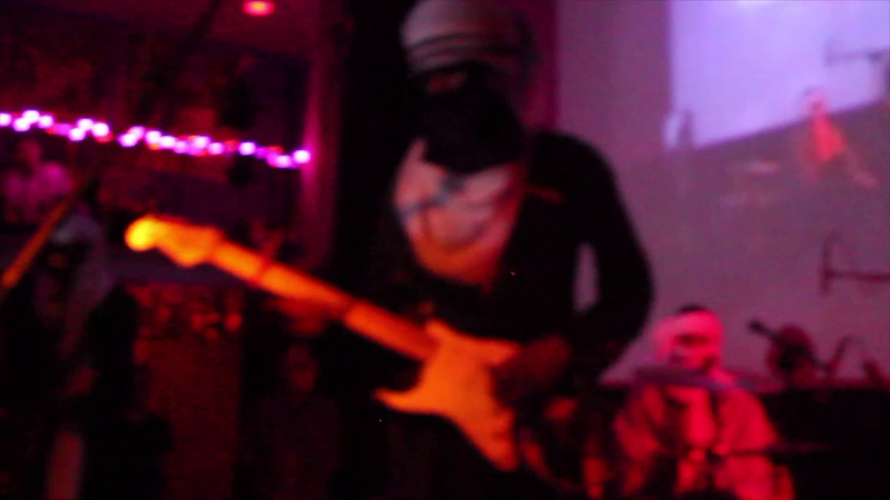 Mdou Moctar - Kamane Tarhanin - Live at PhilaMOCA 2018