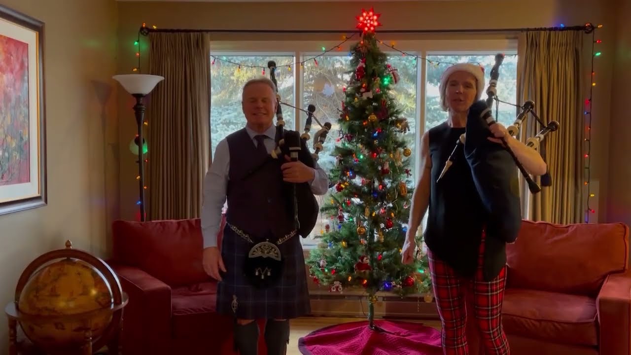 Jingles Bells and We Wish You a Merry Christmas on the Bagpipes