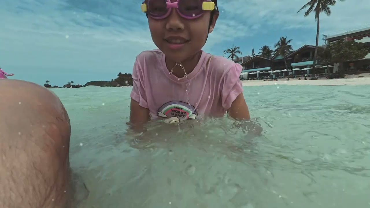 長灘第二天 Hennan Crytal早餐 Discovery Boracay 午餐 超好吃Gerry 's菲律賓美食 超美夕陽玩沙
