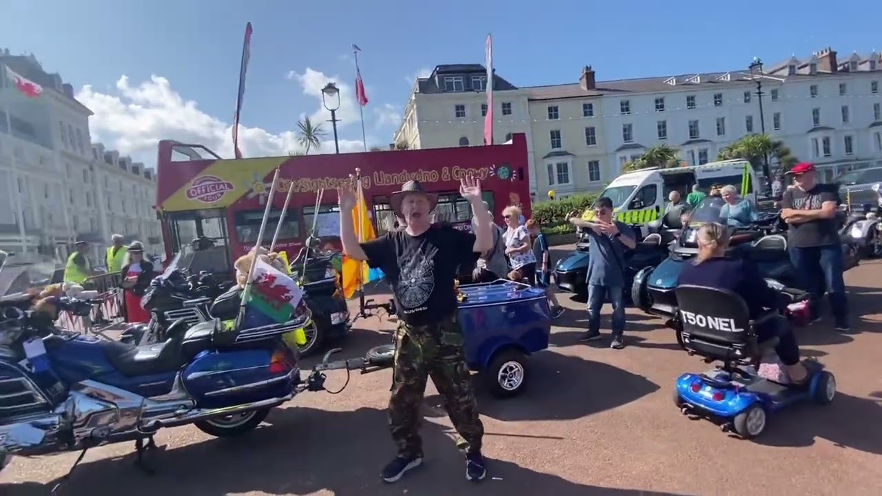 Llandudno Goldwing Light Parade 2023 1st film