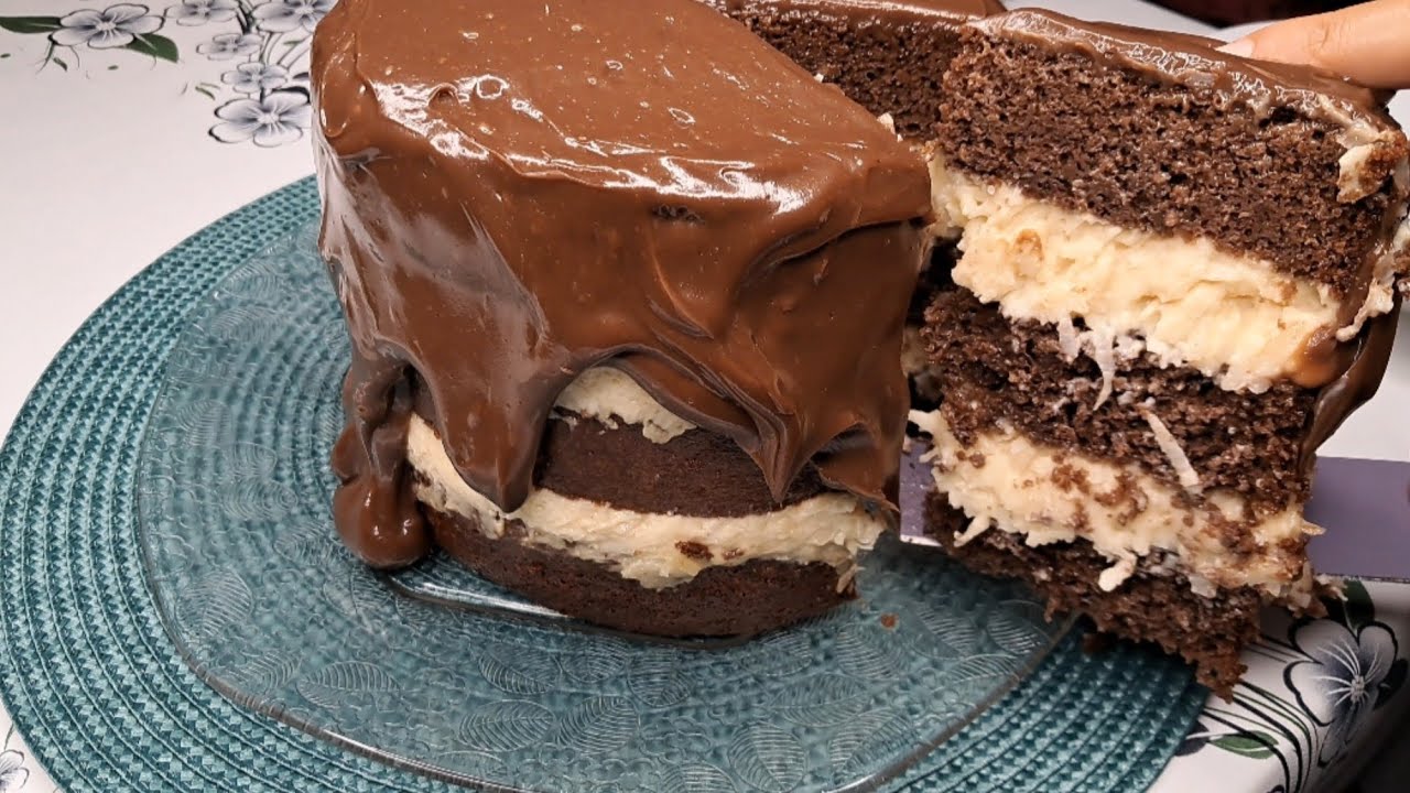 BOLO de CHOCOLATE com recheio de coco|| pensa numa delícia q ficou 
