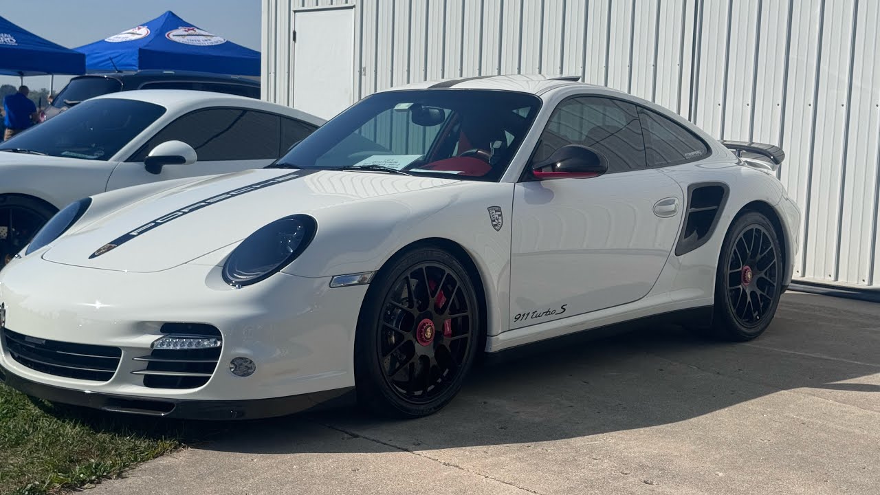 2013 Porsche 911 Turbo S 997.2 in motion. #porsche #911turbo #turbo