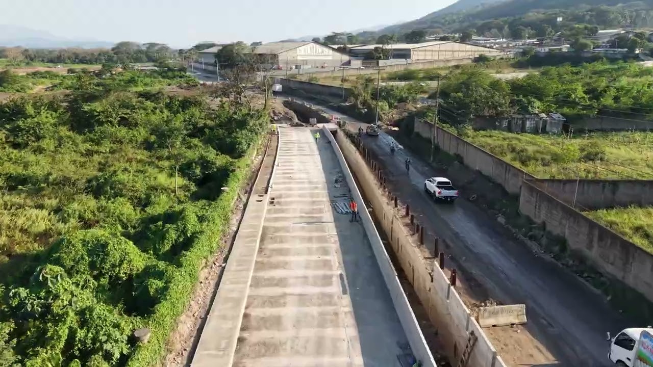 Avances proyecto de pavimentación bulevar hacia Chamelecón
