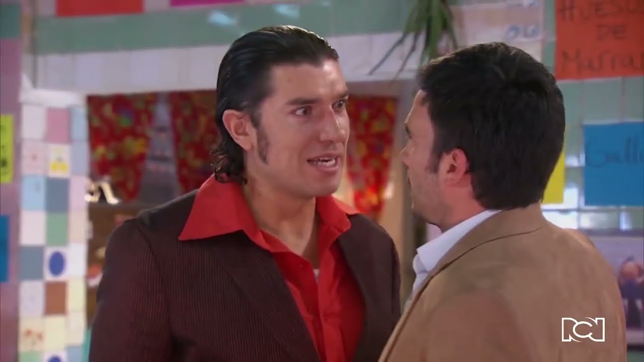 Mariela le confiesa a Omar que está enamorada de alguien más | Pobres Rico