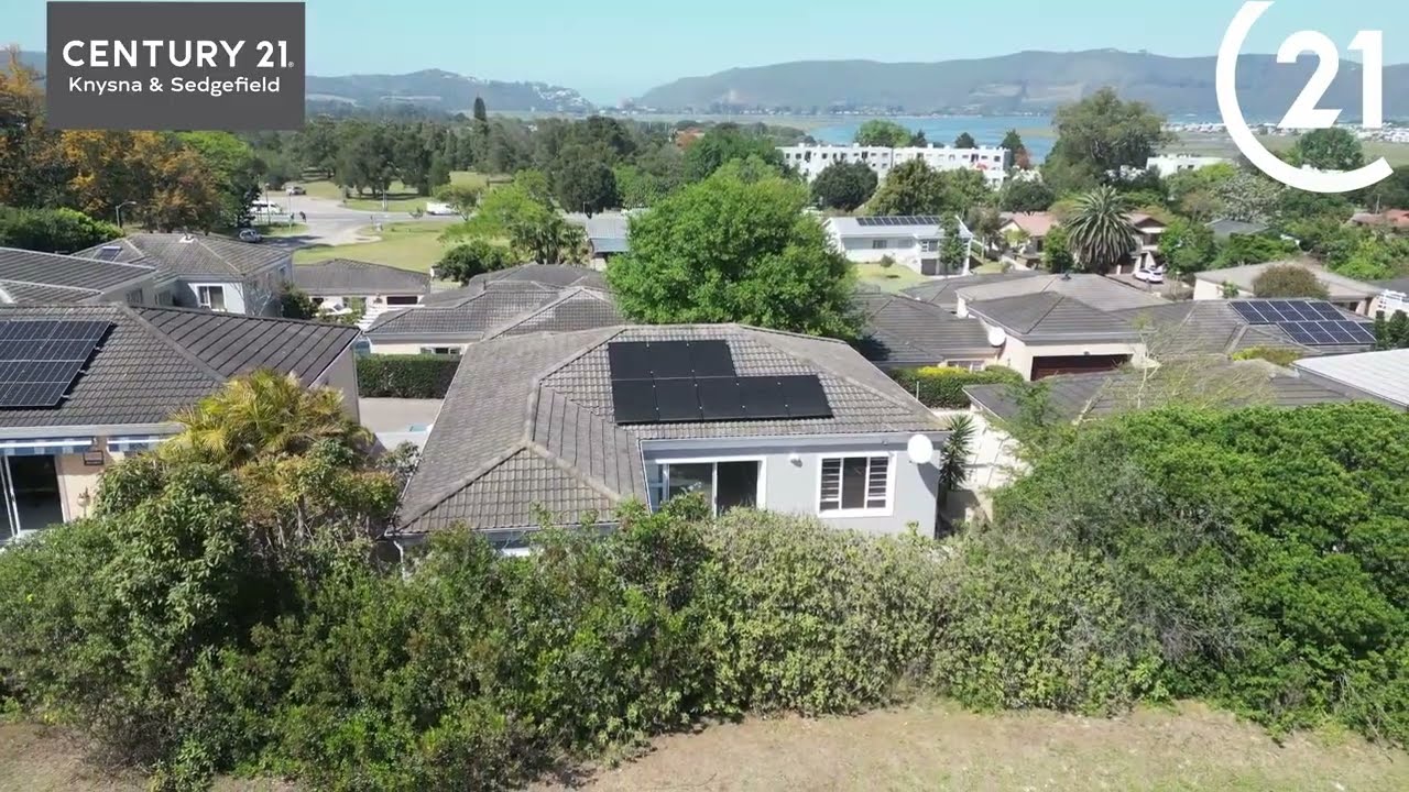 Stylish, Fully Renovated 3-Bedroom Home in Ambleside Village