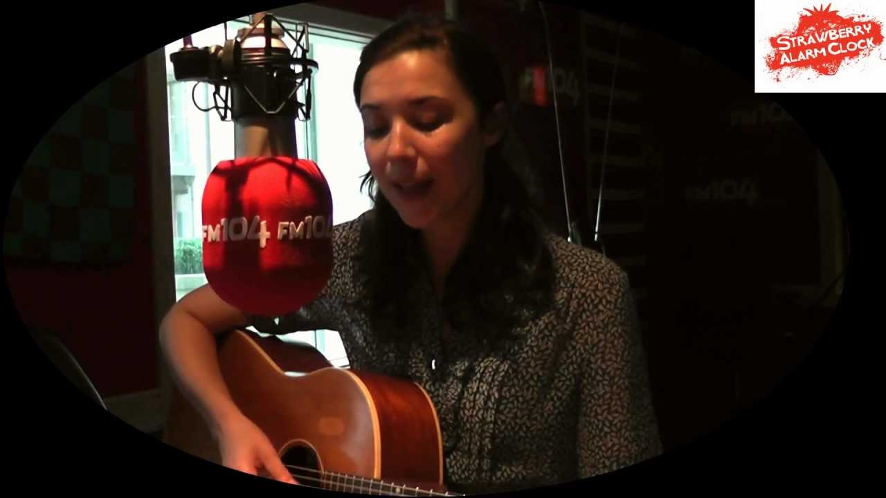 Lisa Hannigan - 'I Need A Dollar'