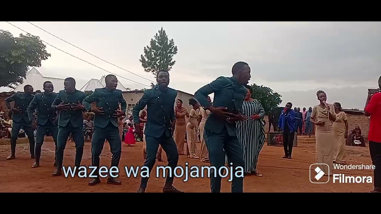 Vijana kwaya aic mgusu 1/1/2026 kayenze