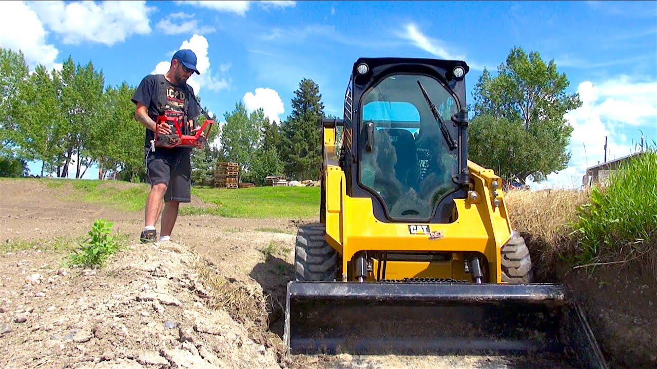 RC ADVENTURES - Radio Control Skid Steer - Full Size CAT 242D