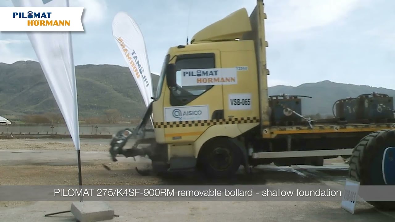 Crash test IWA14, PAS68 - Pilomat 275K4SF900RM removable bollard with shallow foundation