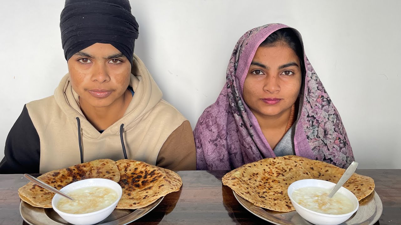 ASMR EATING ALOO PARATHA WITH DAHI RAITA ਆਲੂ ਪਰਾਂਠਾ/MUKBANG VEDIO 