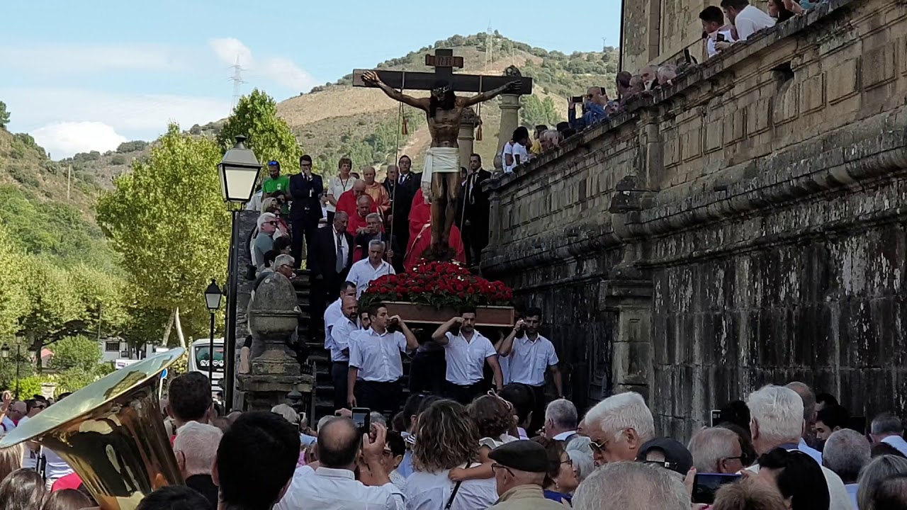 El Cristo - Villafranca del Bierzo - Bajando del Templo.(HD)