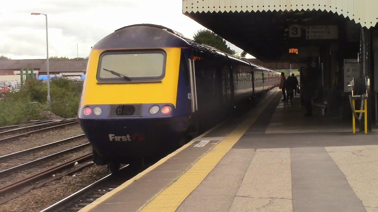 Trains at Westbury, WML (Part 2) - 15/10/16