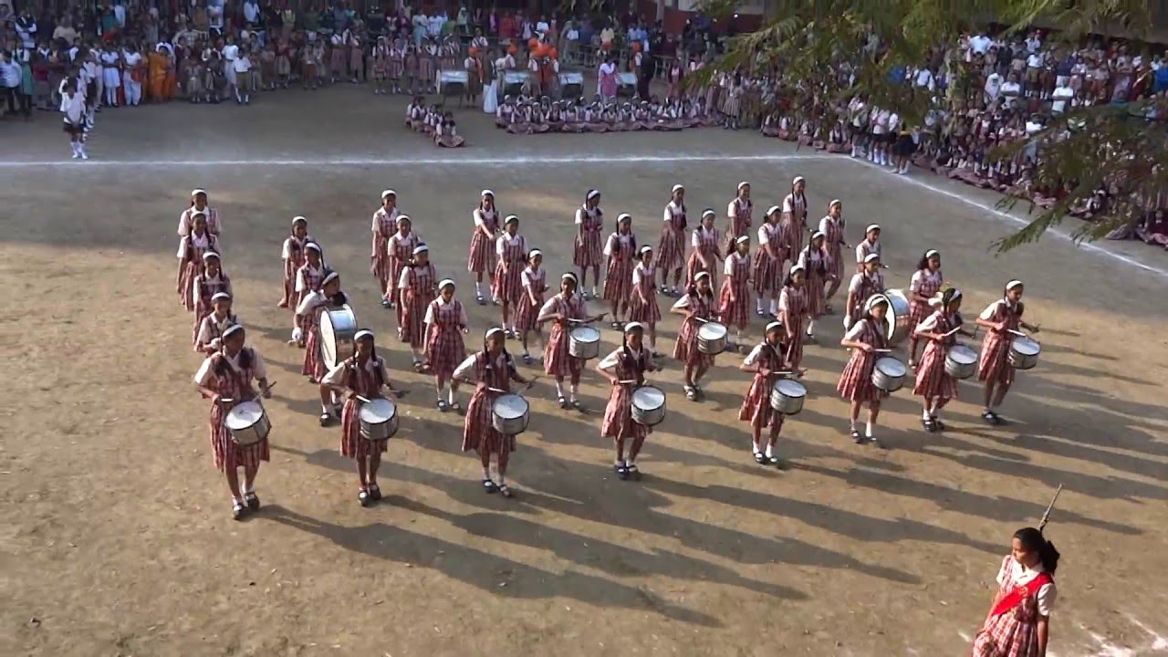 Band performing on 15th August : MES Renuka Swaroop Memorial Girls High School,Pune