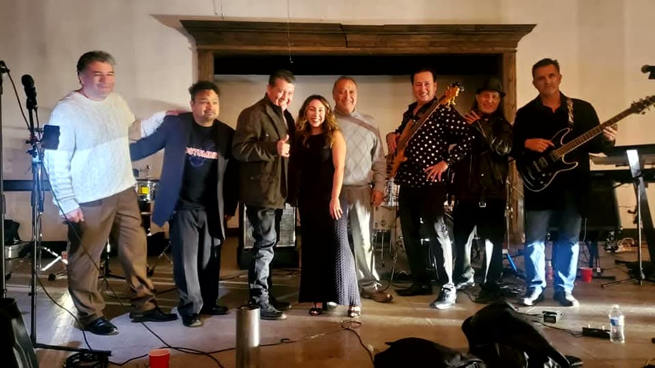 Grupo Kostumbres  - Suavecito