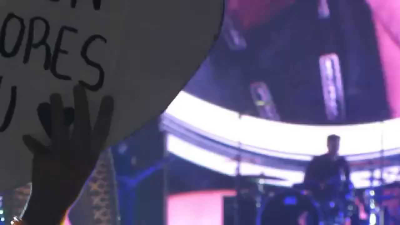 Miley Cyrus - Can't Be Tamed & Adore You [Live in Madrid 2014]