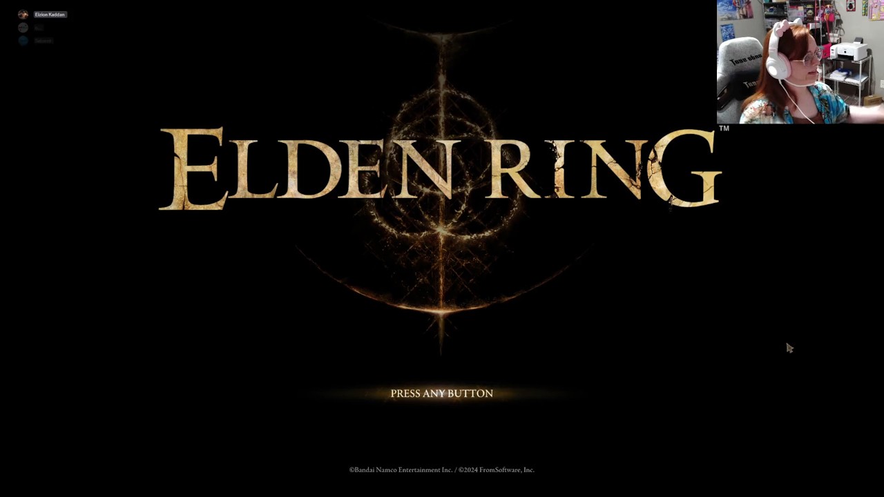 My non-gamer fiancé plays Elden Ring for the first time! Highlights 1