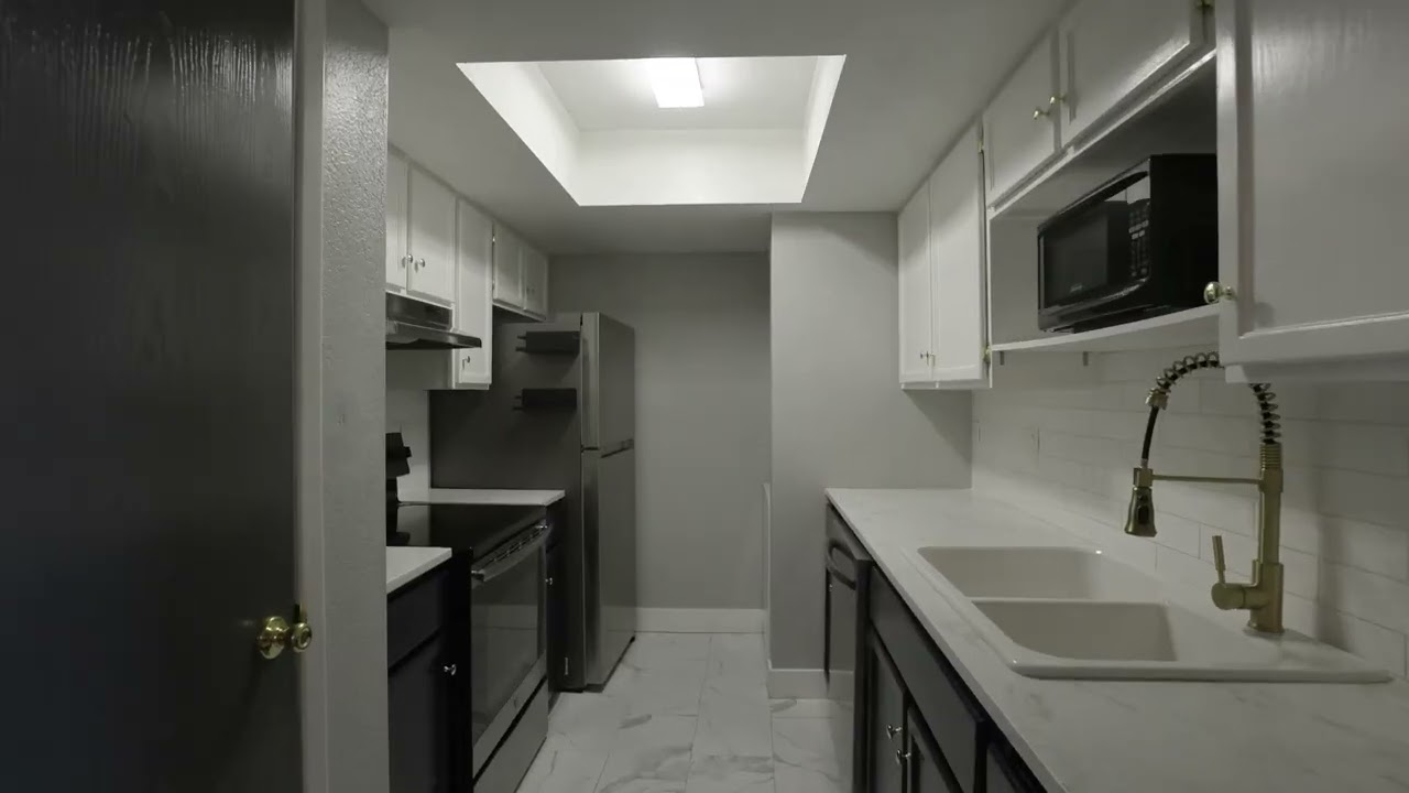 4211 E Palm Ln Unit 212, Phoenix, Arizona 85008-3130