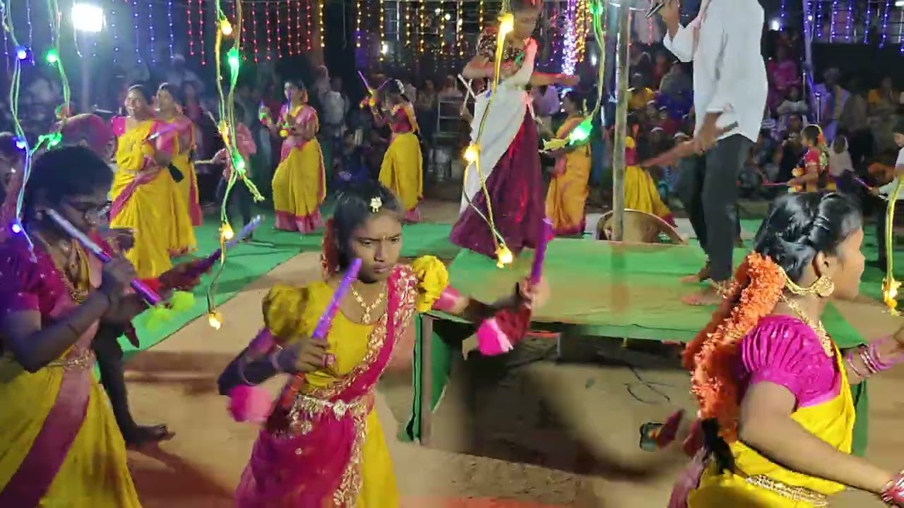 Chukala naduma chakani Vella song for kolatam 🥰