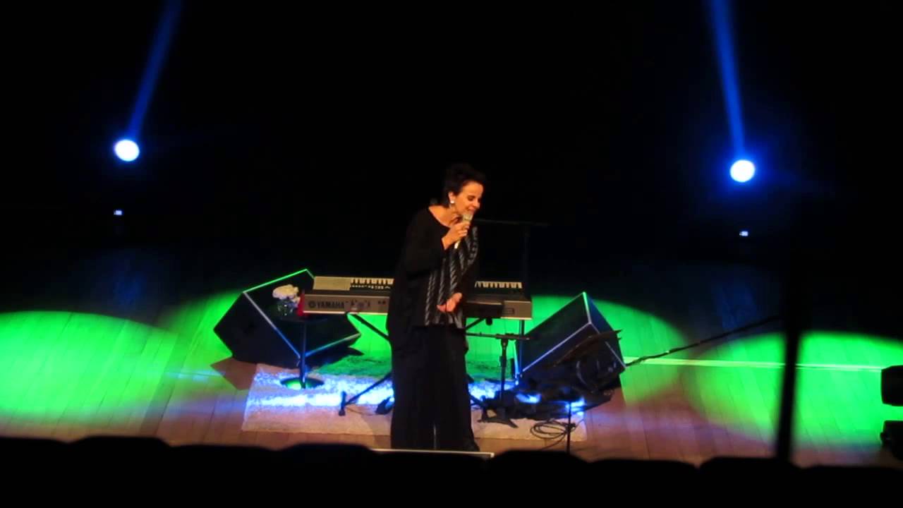 Leila Pinheiro - Pra sempre verde (Tom Jobim)