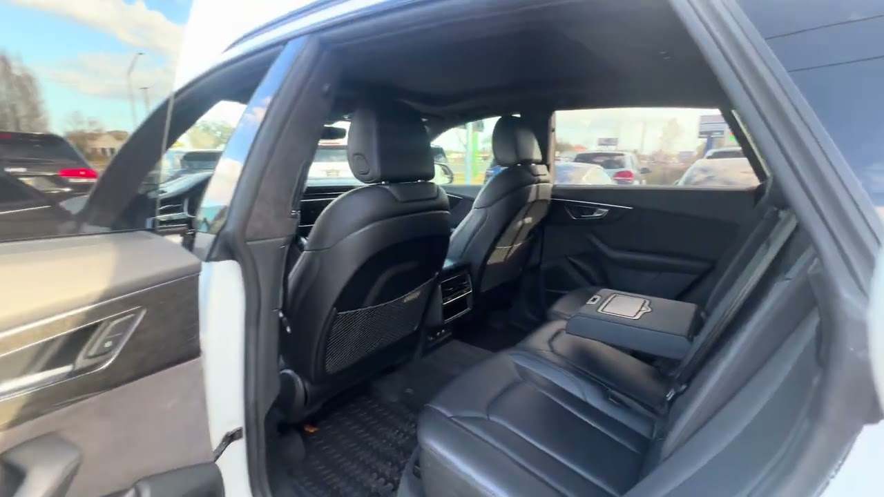 2019 Audi Q8 Prestige VIN: 020525 INTERIOR