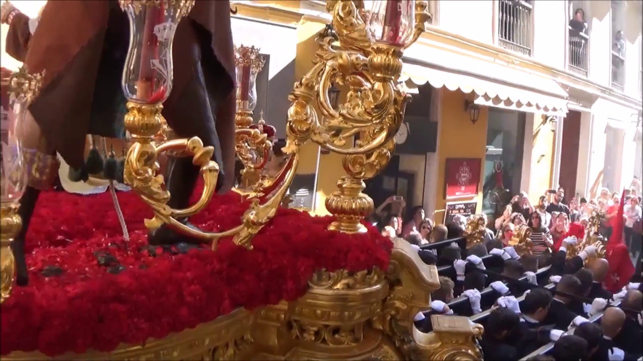 Salida completa Reales Cofradias Fusionadas Malaga 2017