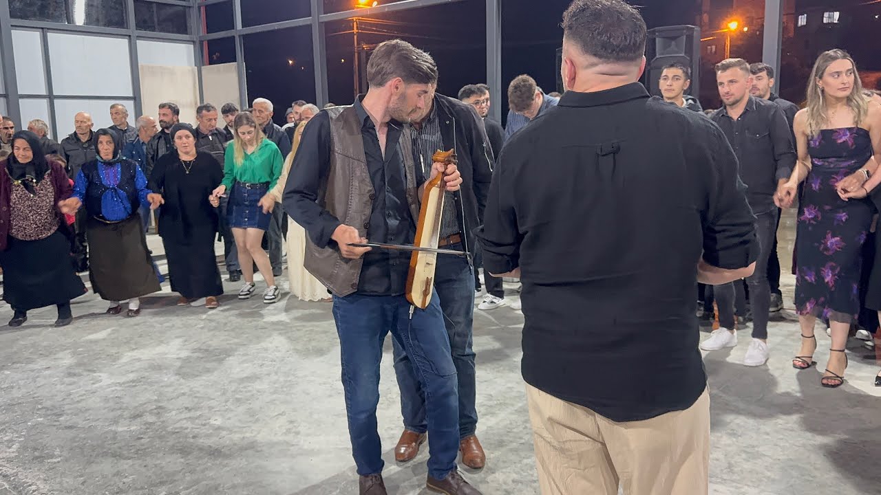 YENİ- Kerem SARAL & Yusuf KARADENİZ- Tonya Sayra&ccedil; da Tonyalıları &ccedil;oşturdular s&uuml;per Dik Horon