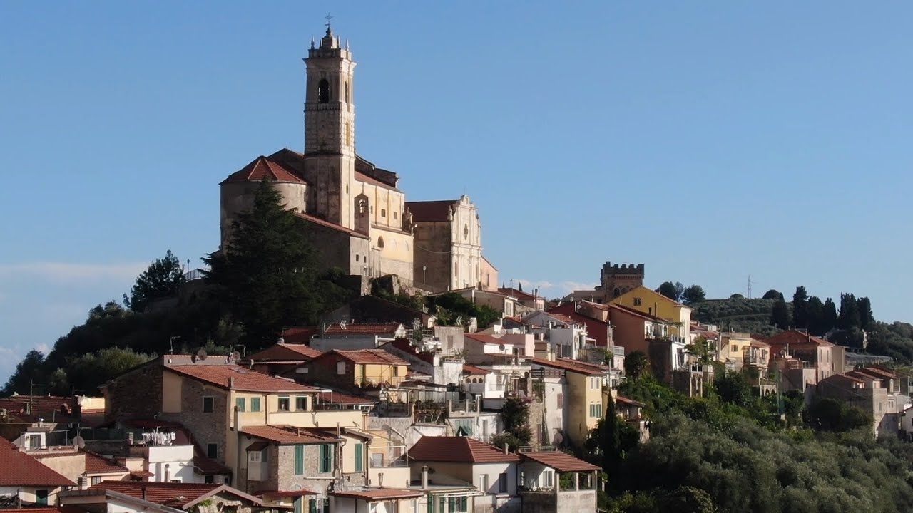 Droni e borghi antichi: CASTELLARO