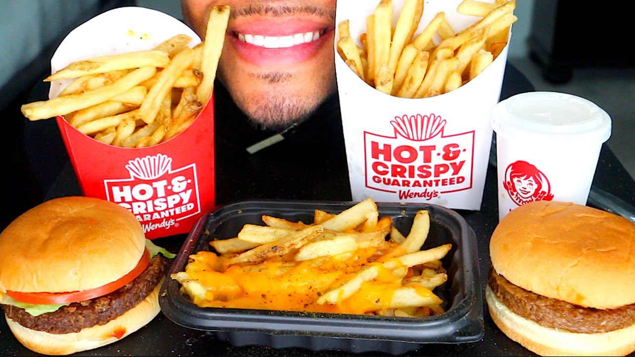ASMR WENDY'S EATING SHOW CHEESEBURGER CHEESE FRIES REVIEW FROSTY ICE CREAM MUKBANG *TALKING* RELAX