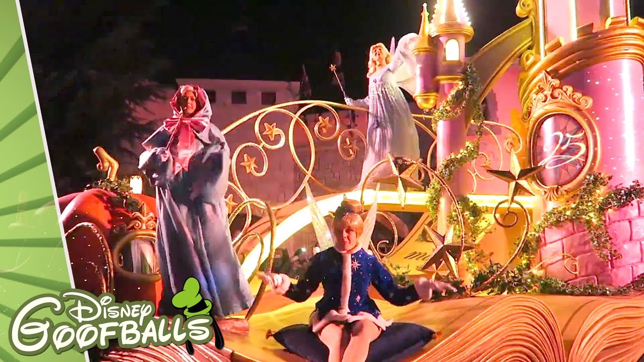 Incredible New Years Eve Parade - Disneyland Paris ✨