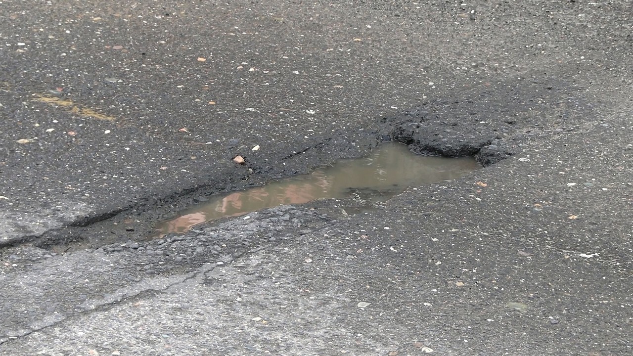 Město bude i v tomto roce opravovat komunikace, chodníky a hřiště