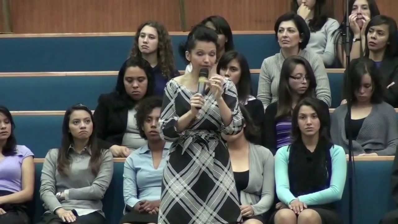 Apresentação da cantora Alessandra Samadello no IASP (em 13/10/2012)