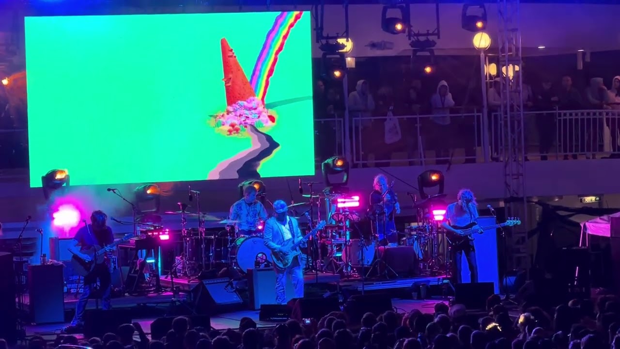 Modest Mouse - Talking Shit About a Pretty Sunset - Ice Cream Floats 2026 (02/06/2026)