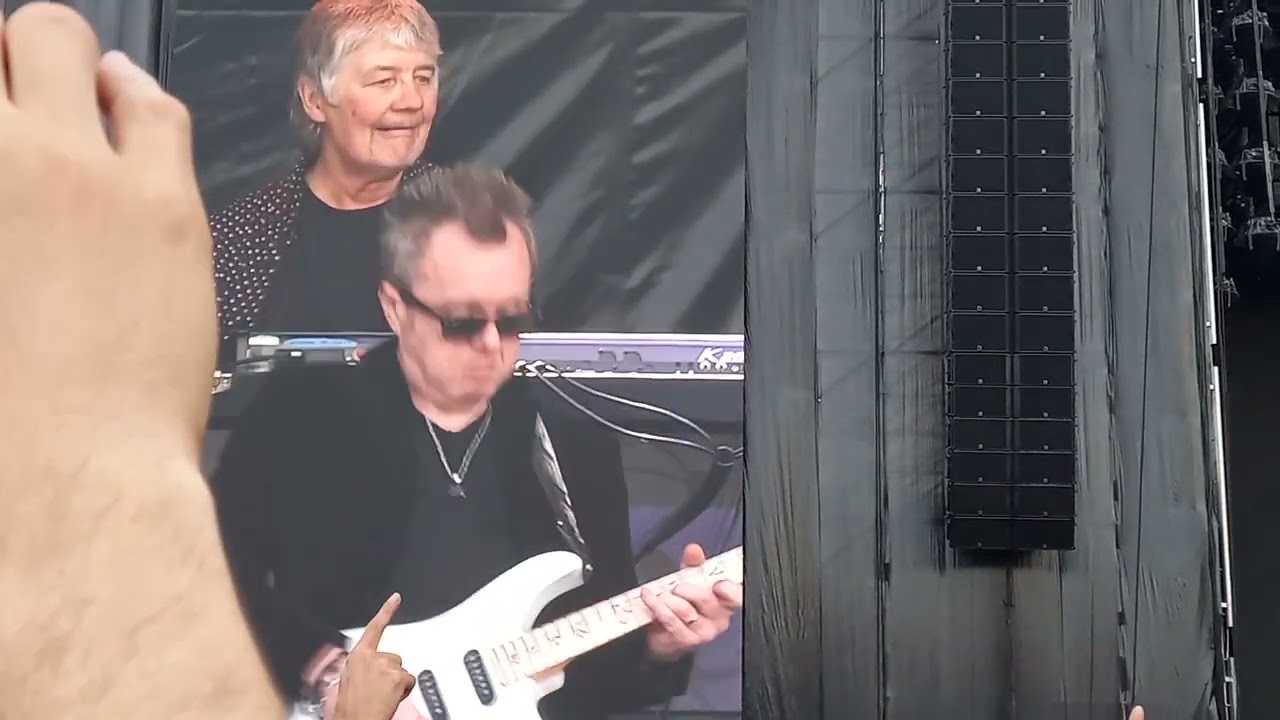 Deep Purple - Highway Star / Pictures of Home (live at Estadio El Campín, Bogotá, Colombia)
