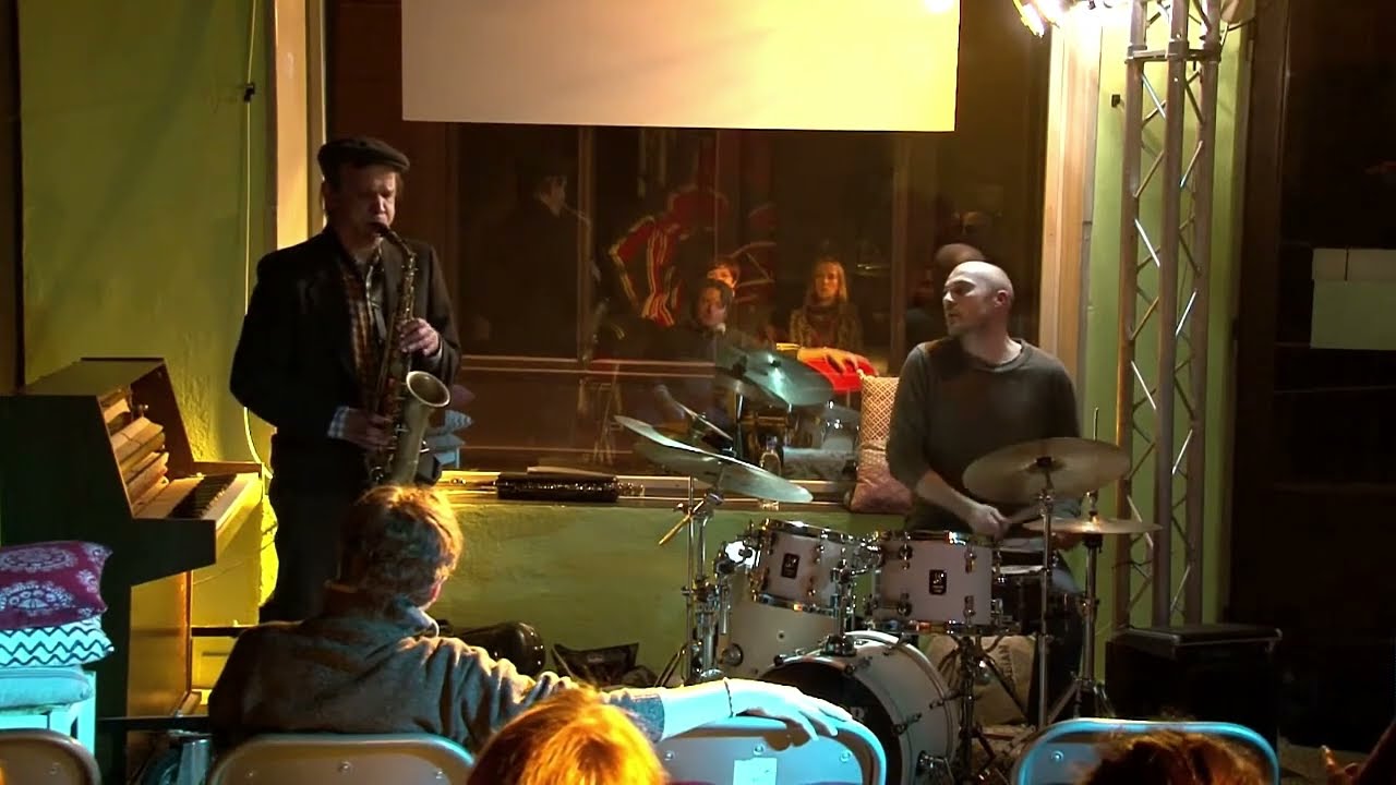 Urbanightmare - Homeless (Live)