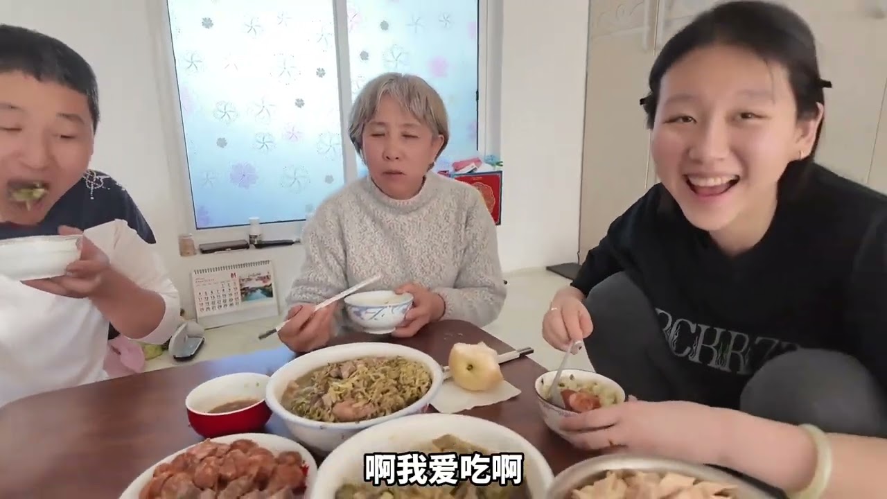 快过年了，妈妈在村里做我20年前吃的新年美食，大家都吃过吗？ #日常vlog #农村生活 #我的乡村生活 #家庭 #家庭日常
