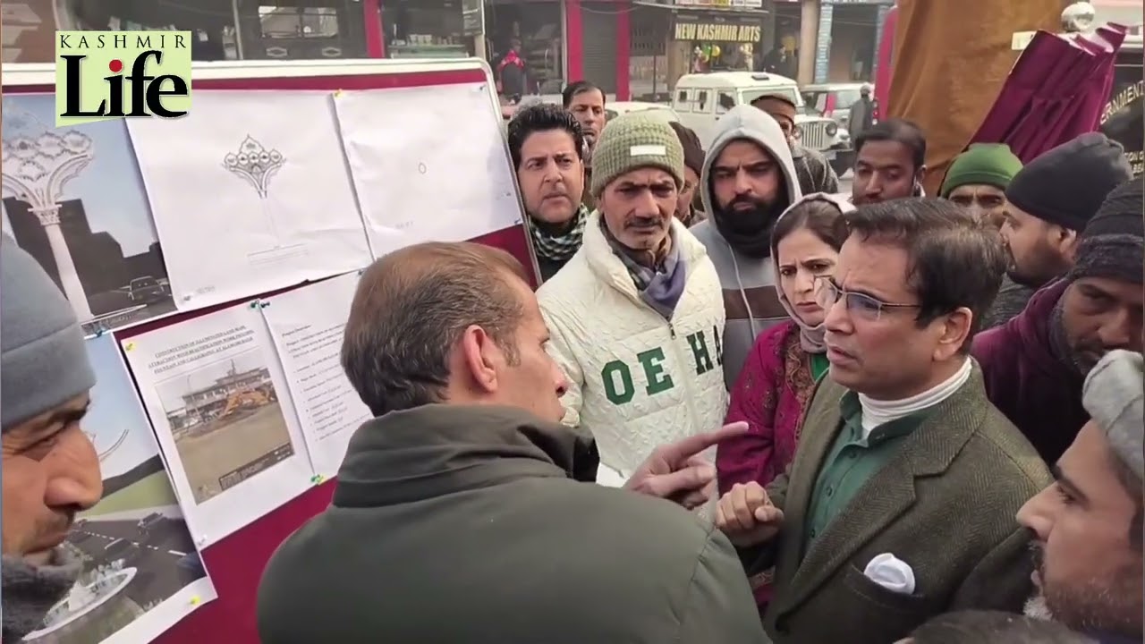 Srinagar Smart City: Tanvir Sadiq Inaugrates New Fountain
