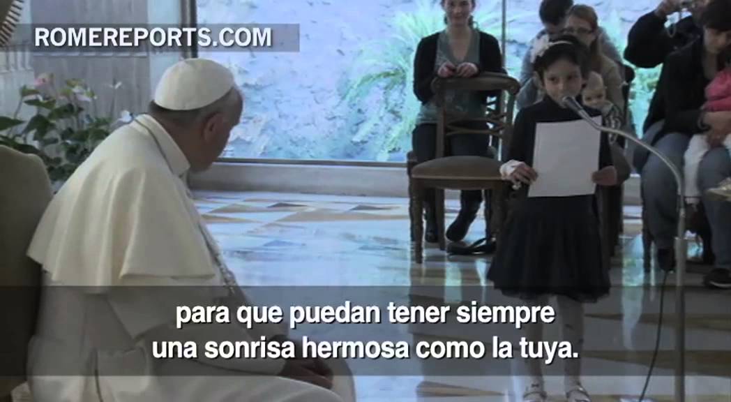 Tierno encuentro de un grupo de niños enfermos con el Papa