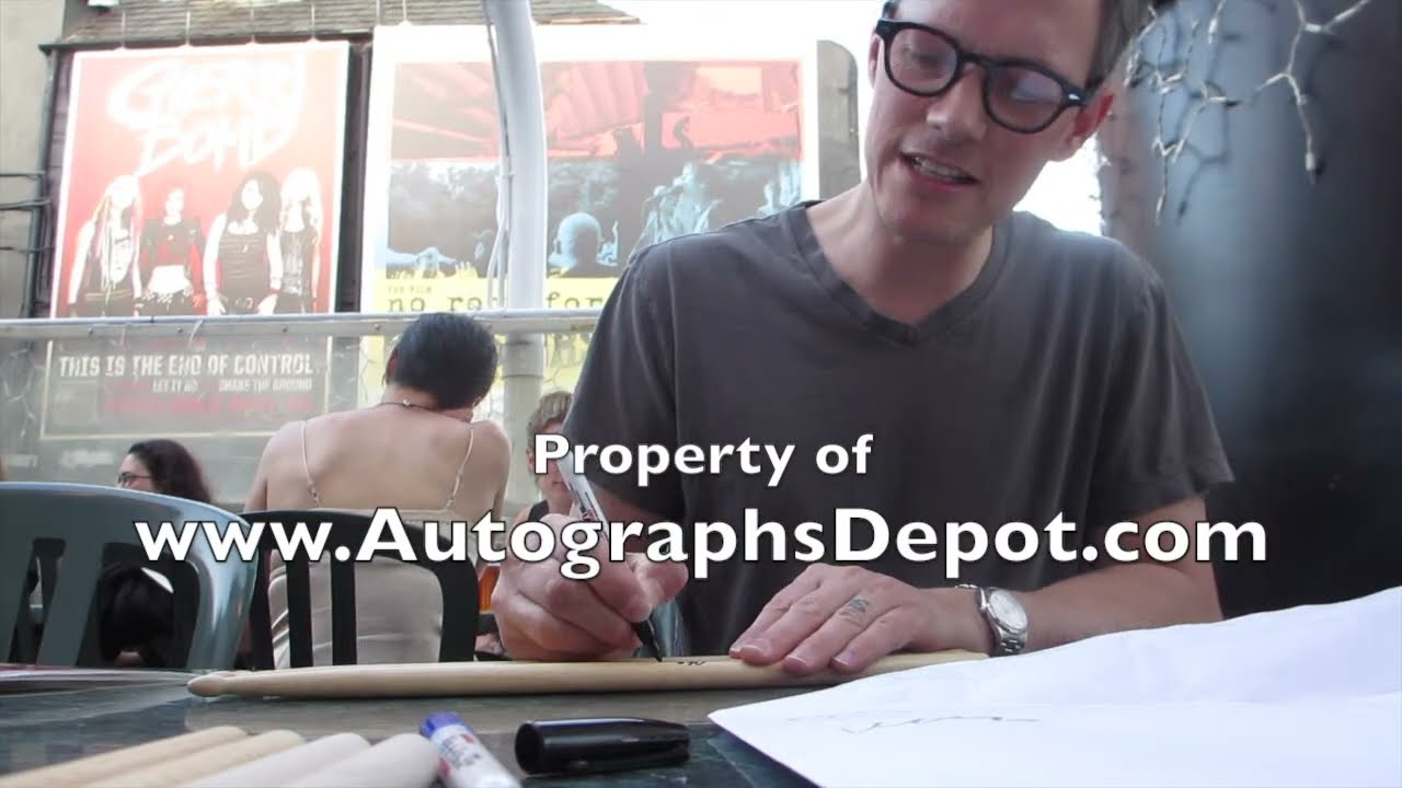 Dave Krusen private autograph signing in Los Angeles (2012) - Pearl Jam's original drummer!