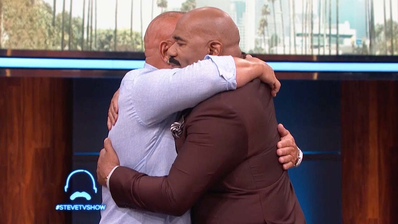 Inspiring Cook Gets Emotional While Meeting Steve Harvey 😭👨‍🍳